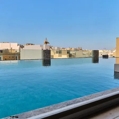 Lovely 1 Bedroom Penthouse, With A Private Pool! Gzira