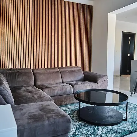 Lovely 1 Bedroom Penthouse, With A Private Pool! Διαμέρισμα