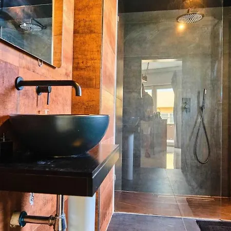 Lovely 1 Bedroom Penthouse, With A Private Pool! Apartment Gzira